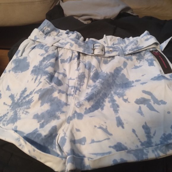 Women's shorts new with tags. - Picture 1 of 1